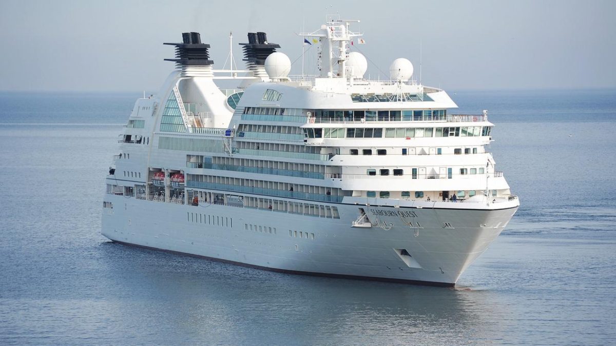Croisière haut de gamme : conseils pour comparer tarifs et prestations avant de réserver